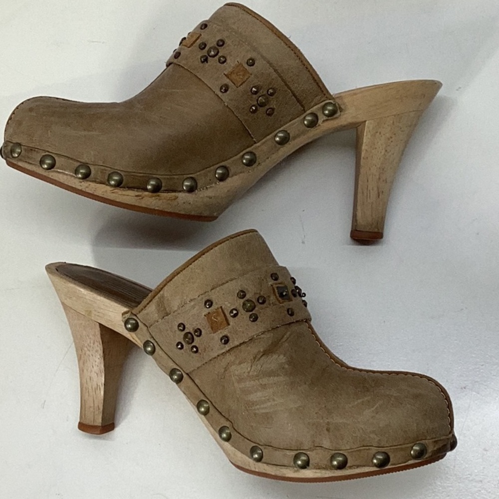 Pelle Moda Beige Leather Studded Mules - Picture 9 of 13